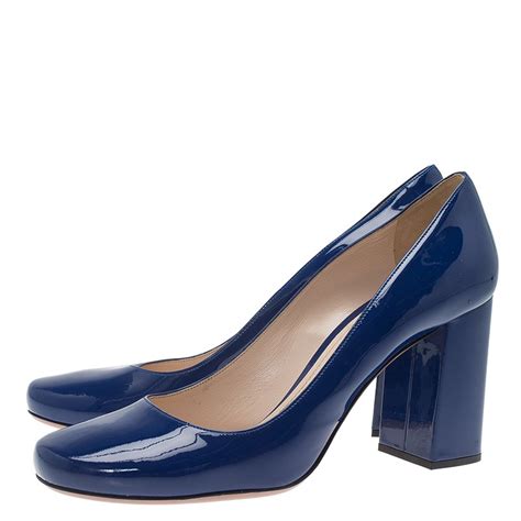 prada navy blue heels